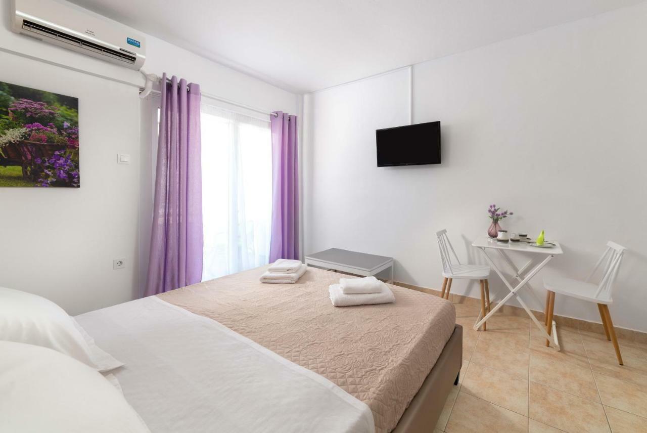 Astoria Studio Ii, Rhodes City Center - Brand New Bathroom Extérieur photo